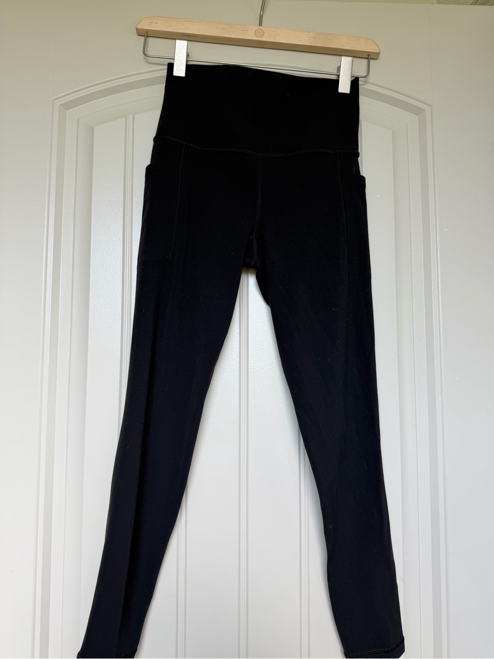 Athleta Salutation 7/8 leggings